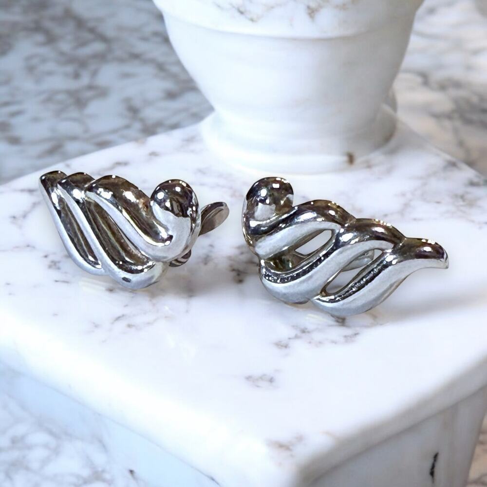 Vintage Monet Earrings Womens Silver Tone Wing Clip On Abstract Signed USA MADE